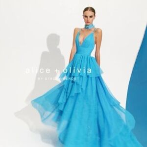 Alice + Olivia Turquoise Tiered Tulle Gown Size 6 Sleeveless Blue Ballgown NWT